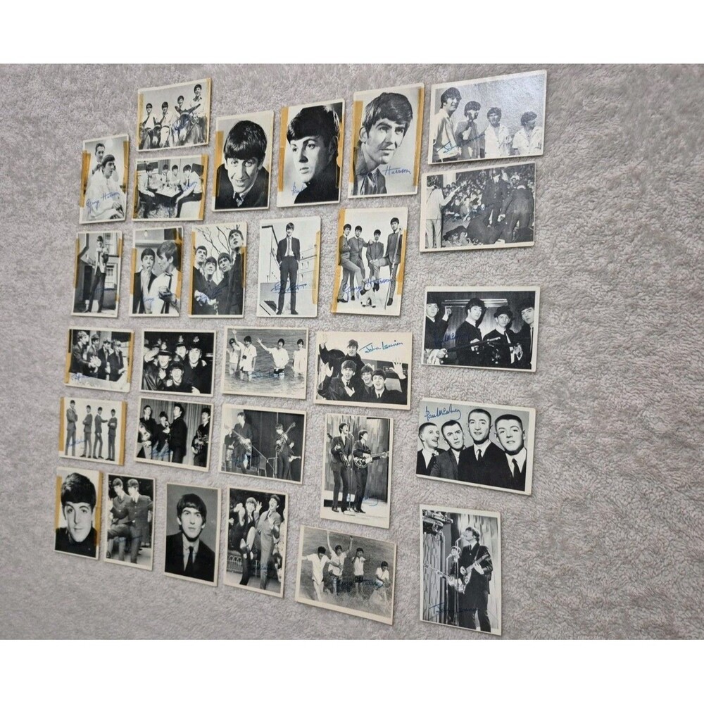 1964 Topps Beatles Black & White Trading Cards Lot Facsimile Signatures